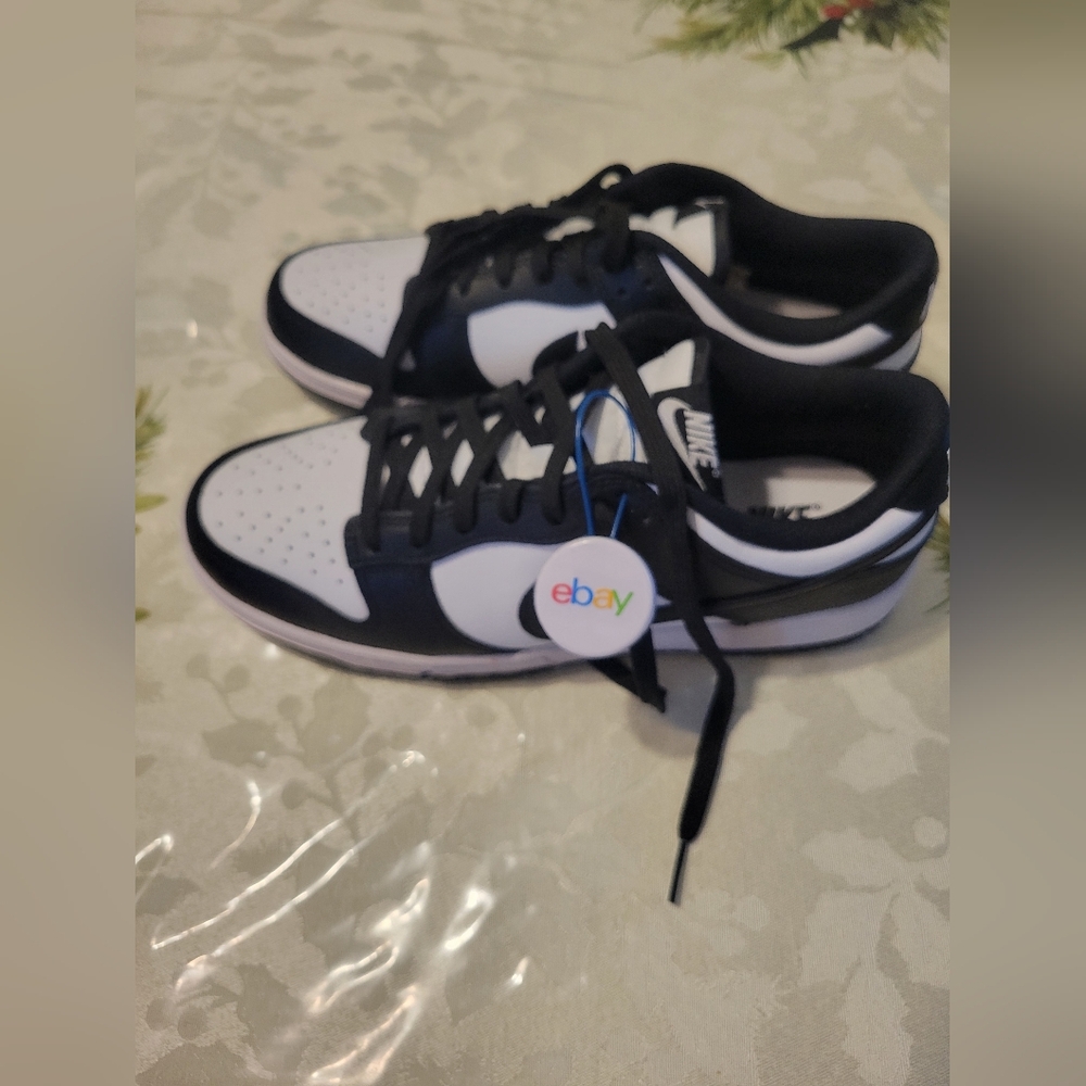 Nike Women's Dunk Low Shoes PANDA Black White New Size 9.5 - Picture 5 of 9